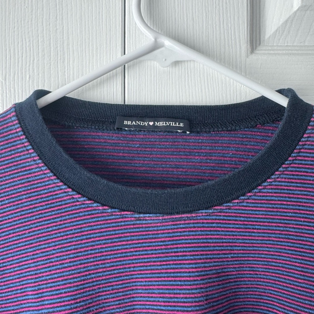 Brandy Melville Navy Perriwinkle & Pink Striped Cropped Crewneck Sweater OneSize